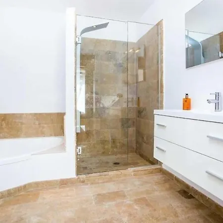 Franky Ladikoheizbarer Pool Faliráki