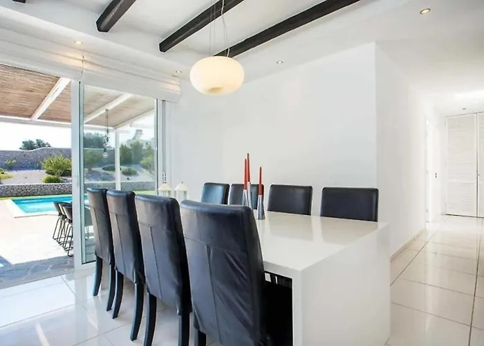 Franky Ladikoheizbarer Pool Сasa de vacaciones Faliraki