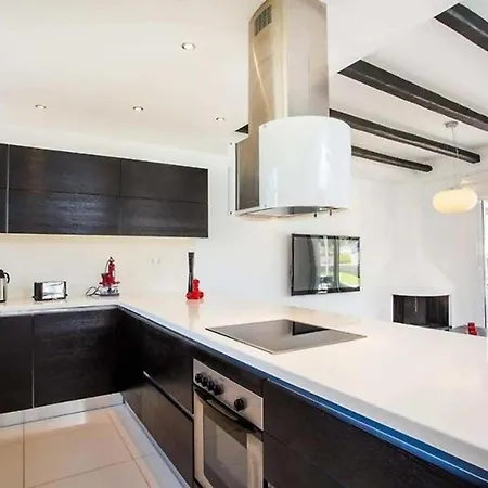 Franky Ladikoheizbarer Pool ファリラキ