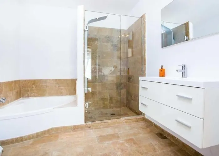 Franky Ladikoheizbarer Pool Faliraki